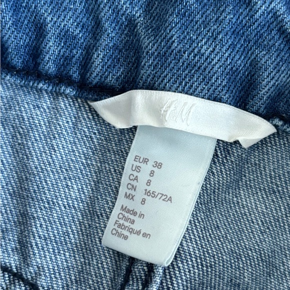 H&M Classic Blue Denim Skirt - Picture 2 of 4